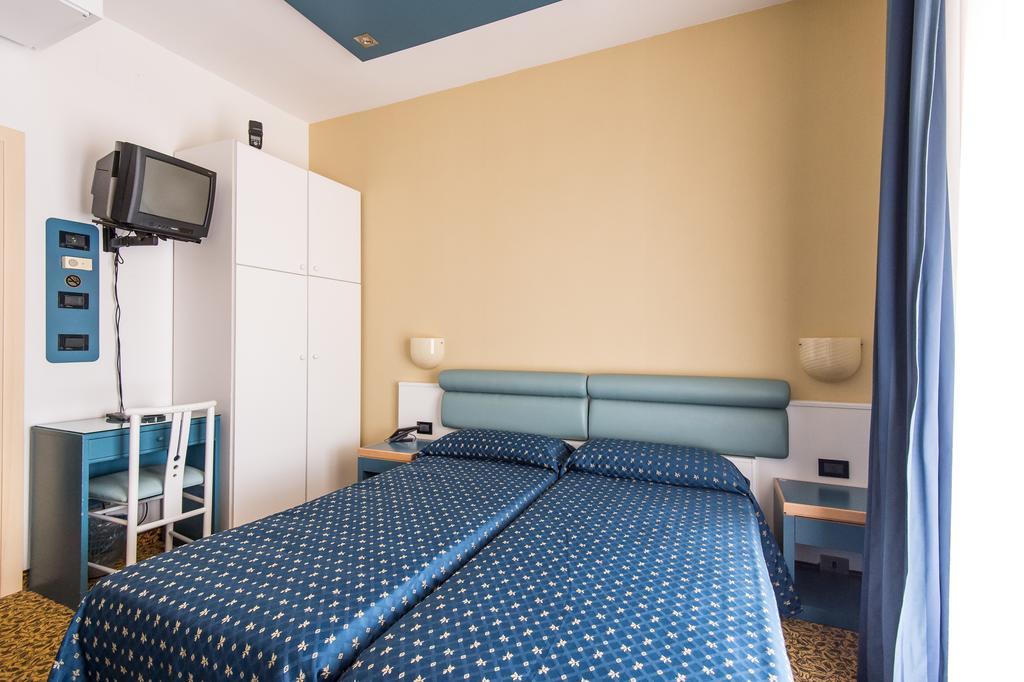 Christian Hotel 3*