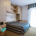 Christian 3*