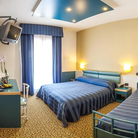 Christian Hotel 3*